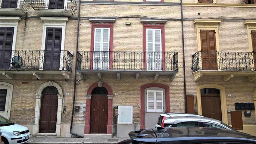 Casa Chiara In Centro Con Corte Privata San Benedetto del Tronto Eksteriør bilde
